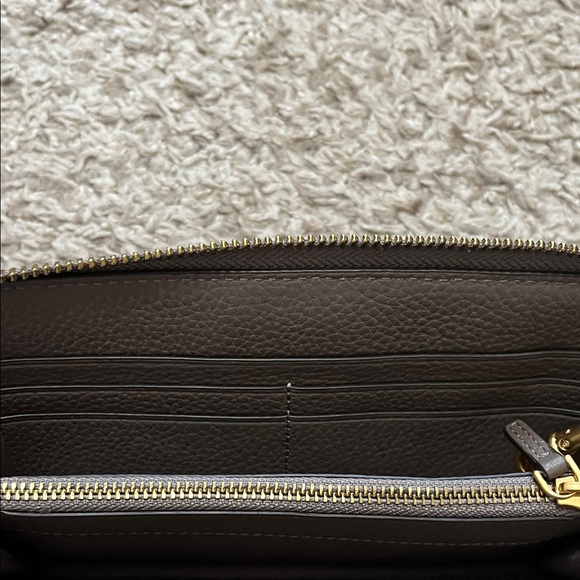 Tory Burch Britten Dark Gray Pebbled Leather Full Zip Continental Wallet - Picture 12 of 16